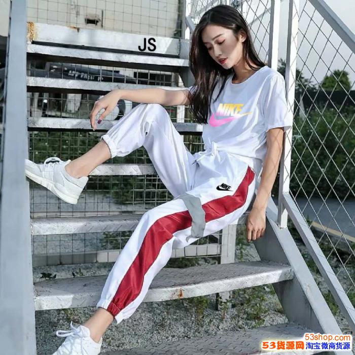 耐克阿迪斐樂彪馬鞋服工廠 免費代理加微信：nikexie1155