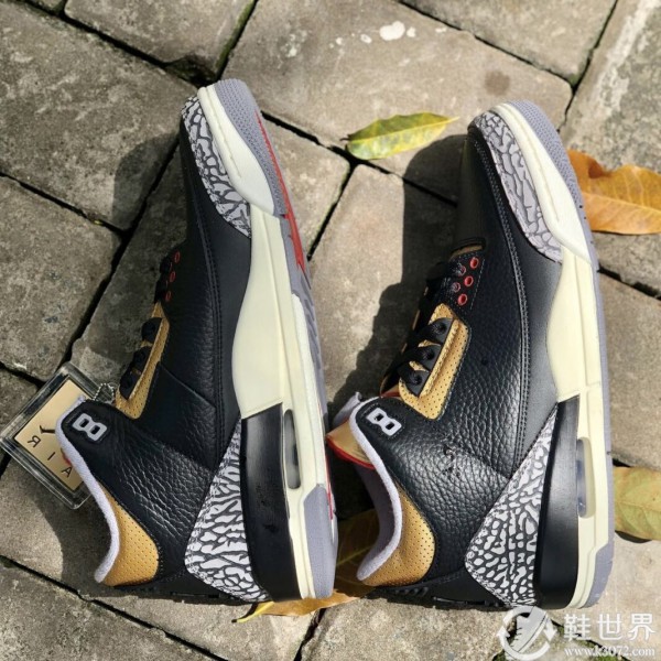 AJ,Air Jordan 3,WMNS,Black Gol 奢華版「黑水泥」AJ3 最新實(shí)物曝光！這誰受的了?。? title=