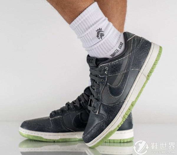 Nike,Dunk Low,Iron Grey,DQ7681 幻影雙鉤有點帥！這雙極致做舊的 Dunk 你給幾分？